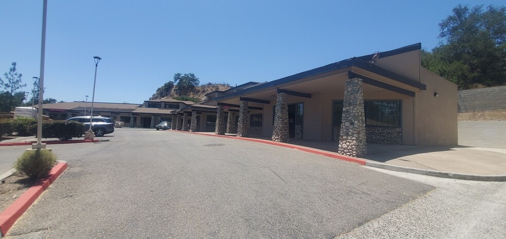 More Photos Of 30555 Trabuco Canyon Rd, Trabuco Canyon General Retail For Sale