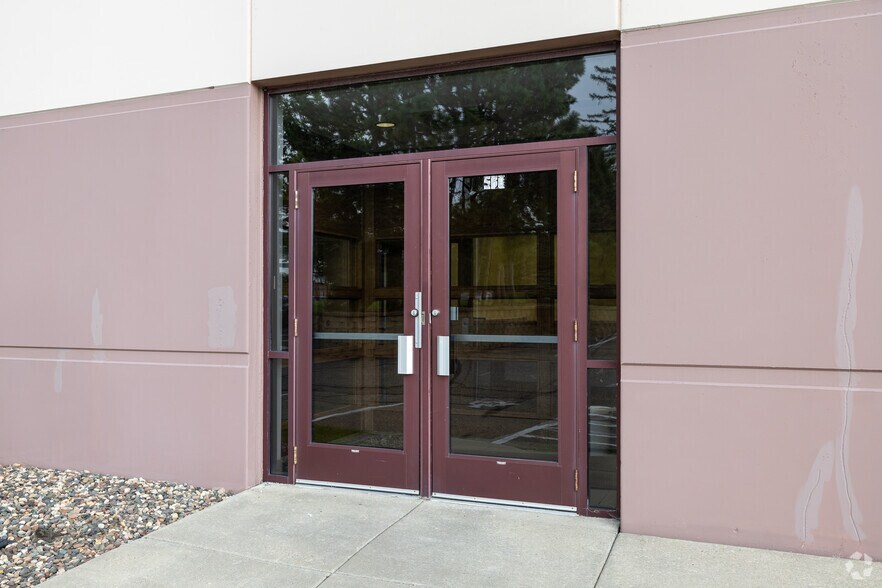 More Photos Of 3030 Lexington Ave S, Eagan Light Manufacturing For Lease