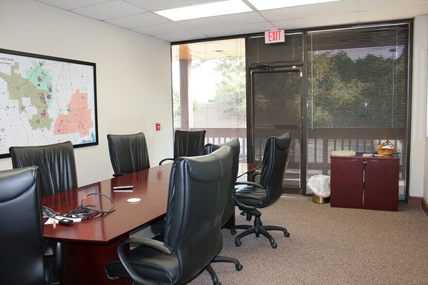 More Photos Of 100-200 Spring Lake Cv, Pearl Medical For Lease