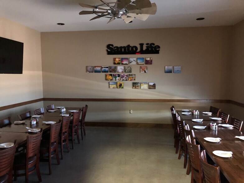 More Photos Of 13787 S Highway 281, Santo Restaurant For Lease