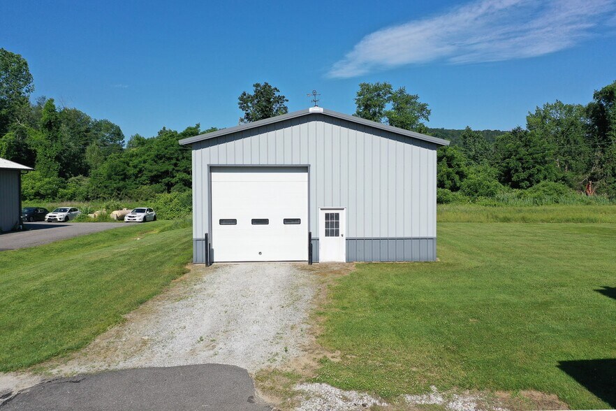More Photos Of 1955 N Main St, Sheffield Auto Repair For Sale
