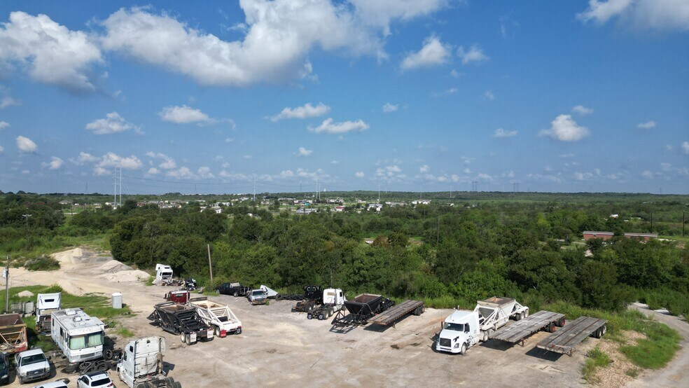 More Photos Of 15985 Camino Real, Kyle Land For Sale