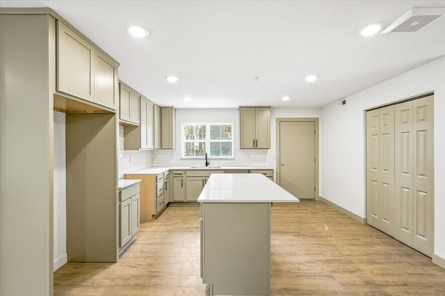 More Photos Of 815 6th St SE, Minneapolis Land For Sale