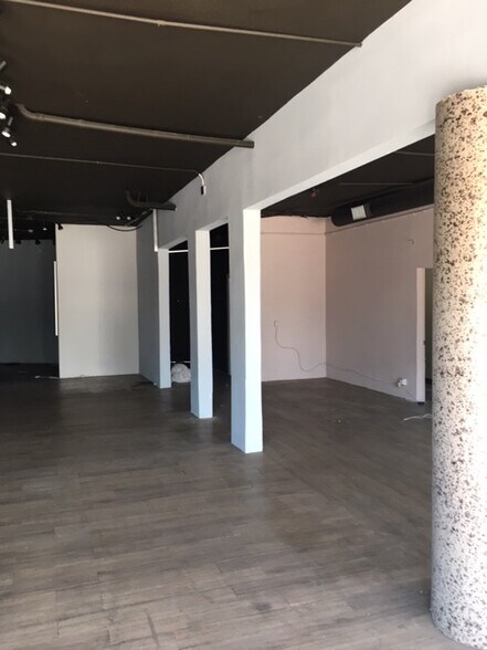 More Photos Of 18621-18625 Ventura Blvd, Tarzana Office For Lease