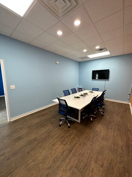 More Photos Of 401 Betty Taylor Wood, Holly Ridge Manufacturing For Lease