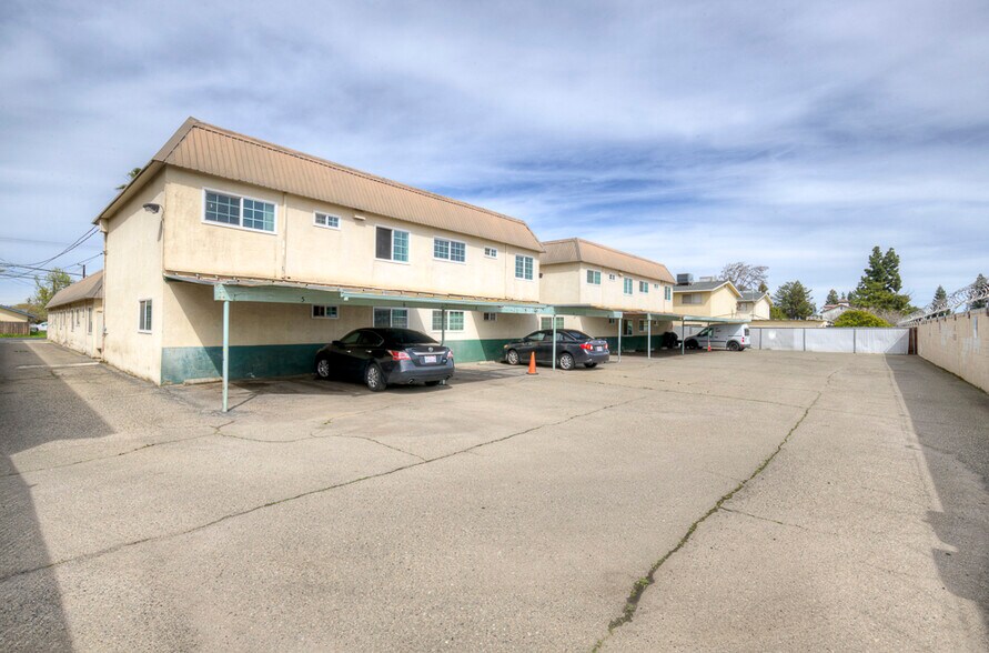 More Photos Of 1228 Jefferson Ave, Clovis Apartments For Sale