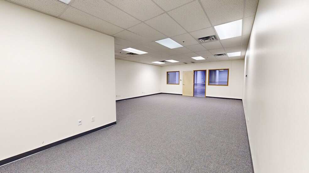 More Photos Of 3510 Pipestone Rd, Dallas Distribution For Lease