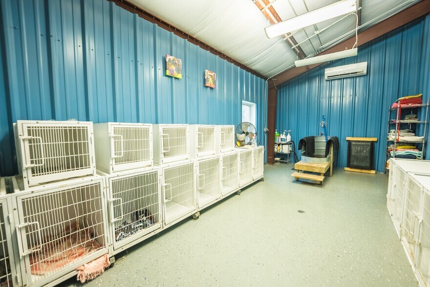 More Photos Of 19462 Lee Hwy, Abingdon General Retail For Sale