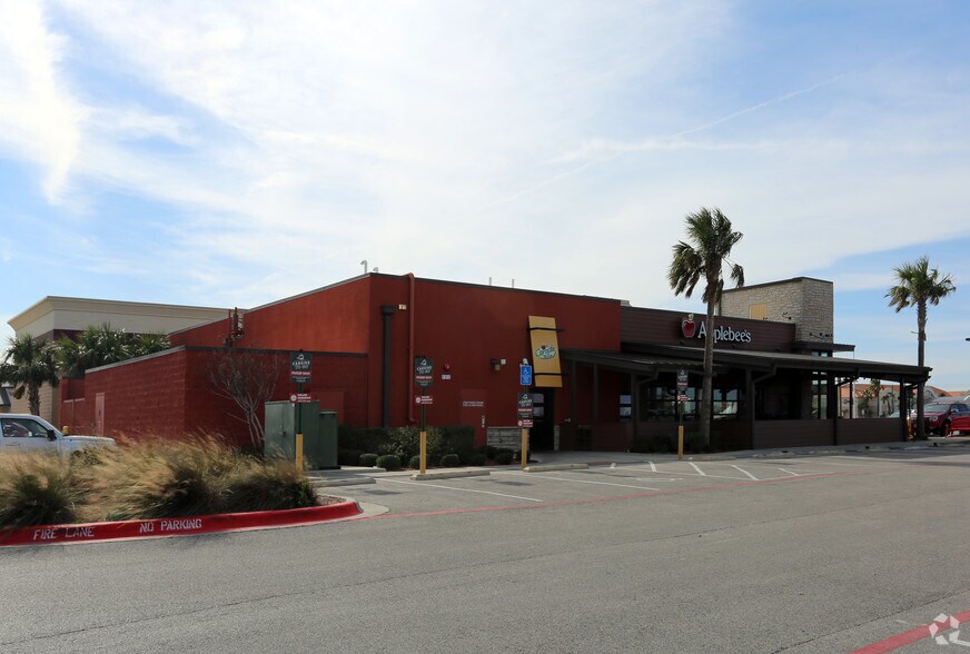 More Photos Of 1820 US Highway 181, Portland Restaurant For Sale