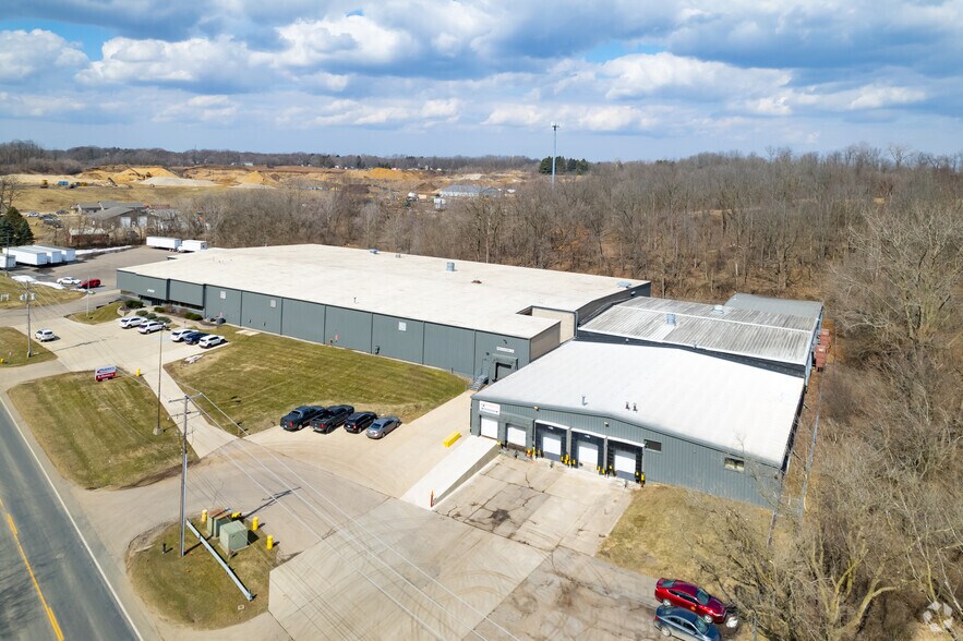 More Photos Of 2400 Ravine Rd, Kalamazoo Distribution For Lease