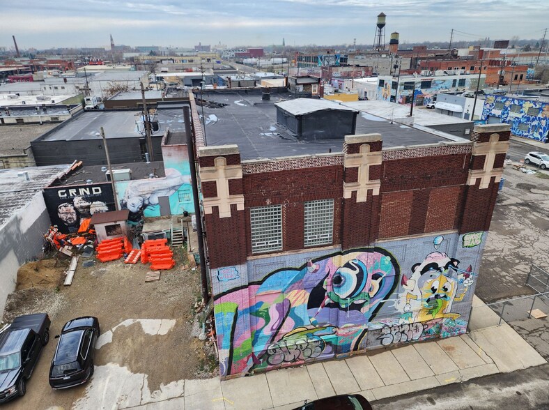 More Photos Of 1561 Adelaide St, Detroit Warehouse For Sale