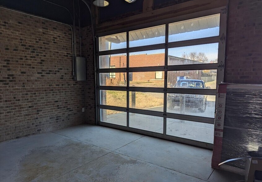 More Photos Of 102 E Green St, Franklinton General Retail For Lease