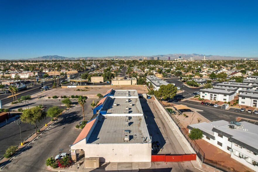 More Photos Of 4640 E Flamingo Rd, Las Vegas Storefront Retail Office For Lease