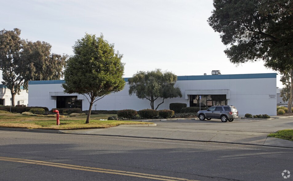 More Photos Of 26604-26610 Corporate Ave, Hayward Warehouse For Lease