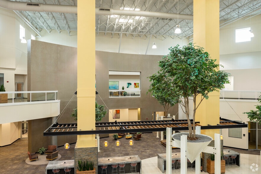 More Photos Of 5701 E Hillsborough Ave, Tampa Office For Lease