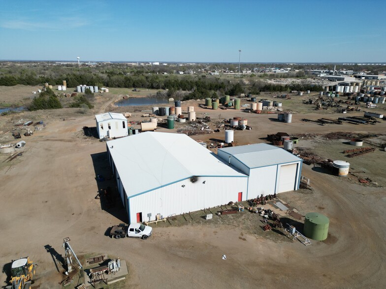 More Photos Of 601 E Pine St, Cushing Truck Terminal For Sale