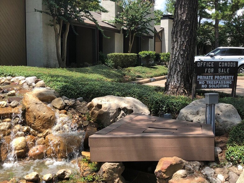 More Photos Of 14339 Torrey Chase Blvd, Houston Loft Creative Space For Sale