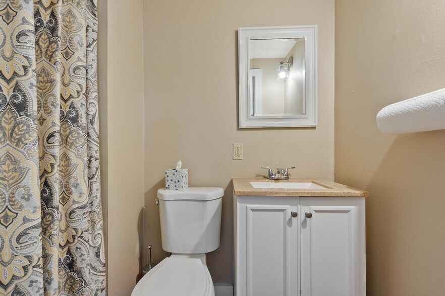 More Photos Of 1 Foster St, Pepperell Apartments For Sale