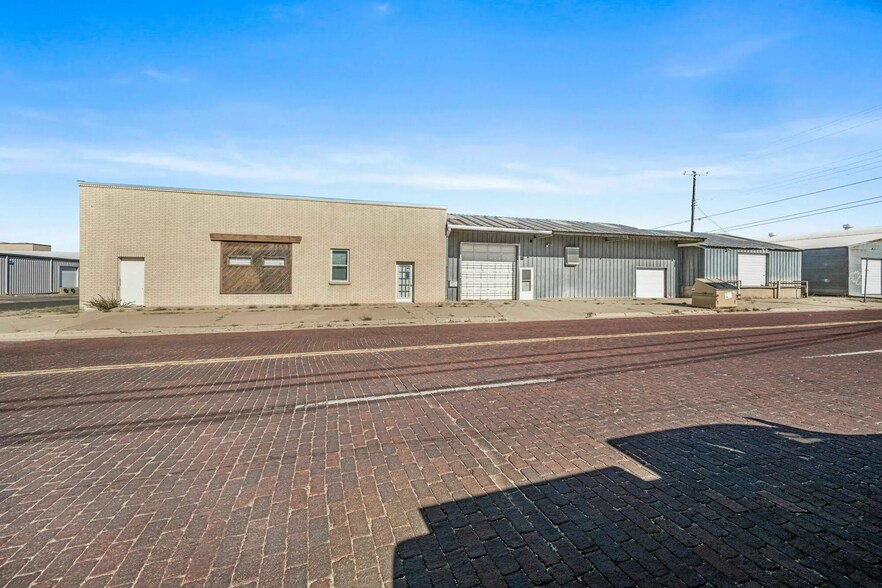 Primary Photo Of 712 SW 5th Ave, Amarillo Light Manufacturing For Sale