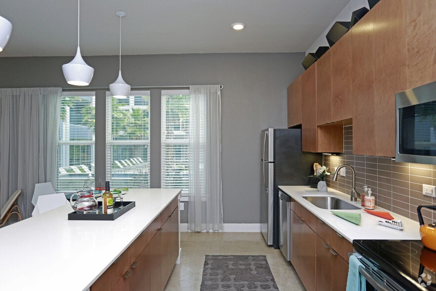 More Photos Of 423 Blue Star, San Antonio Apartments For Lease