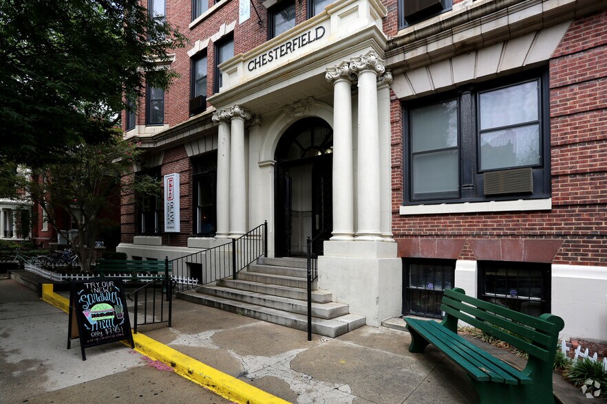 More Photos Of 900 W Franklin St, Richmond Apartments For Lease