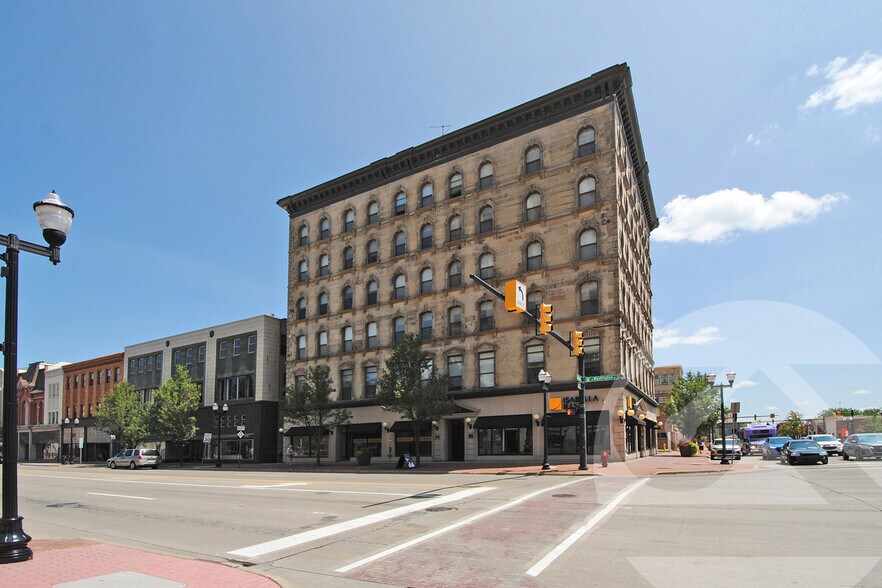 Primary Photo Of 100 N Washington Ave, Saginaw Loft Creative Space For Lease