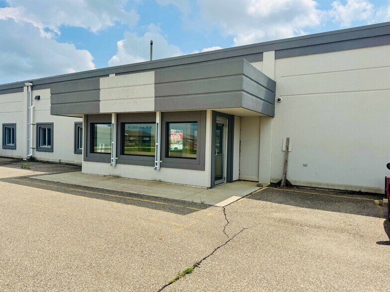 More Photos Of 3520 N Broadway, Minot Office For Lease