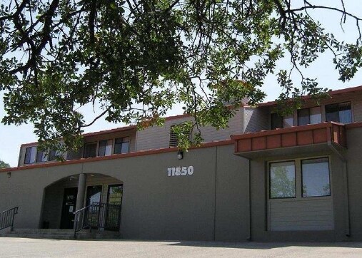 More Photos Of 11850 Kemper Rd, Auburn Light Distribution For Lease