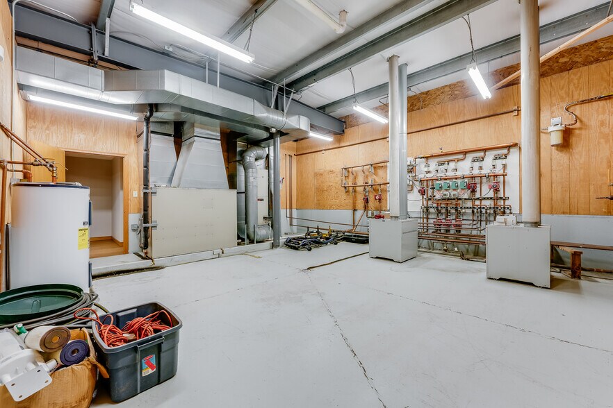 More Photos Of 55 Pleasants Industrial Park, Waverly Warehouse For Sale