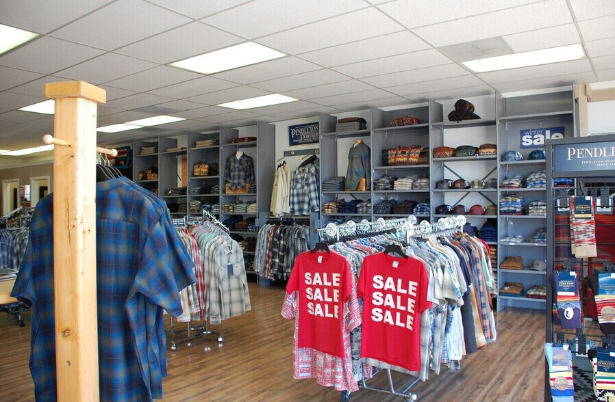 More Photos Of 2300-2308 Pacific Coast Hwy, Lomita Unknown For Lease