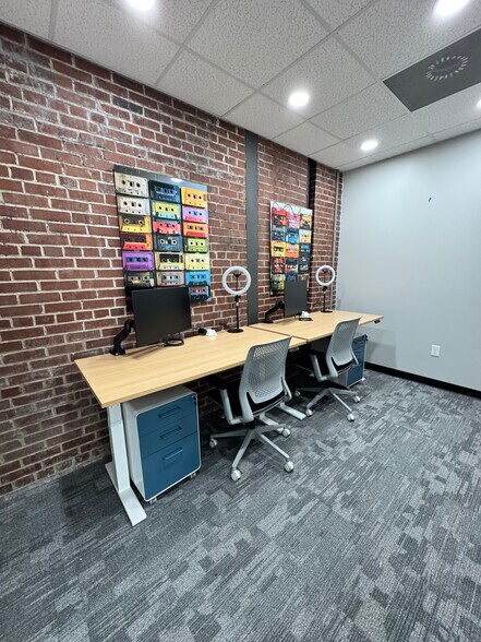 More Photos Of 2600 8th Ave S, Nashville Coworking Space