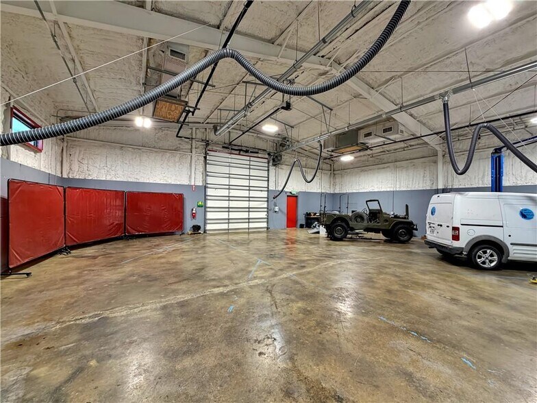More Photos Of 428 Anchor St, Corpus Christi Industrial For Lease