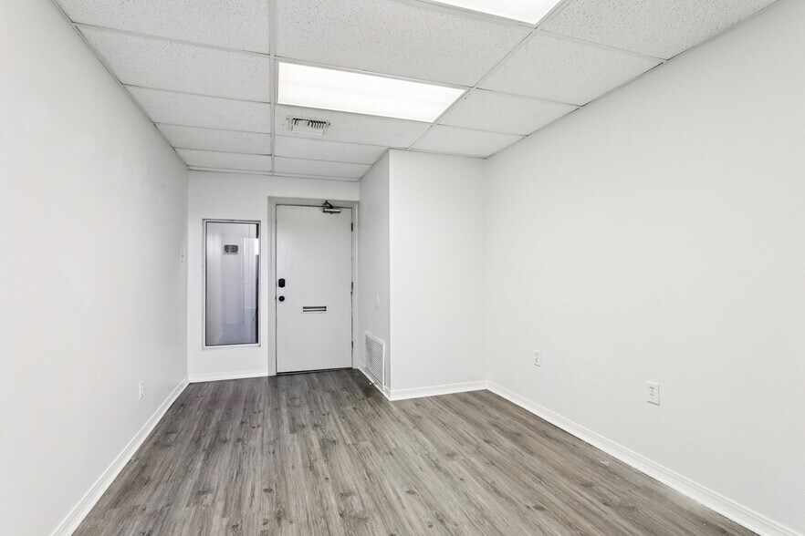 More Photos Of 671 Rosa Ave, Metairie Office For Lease