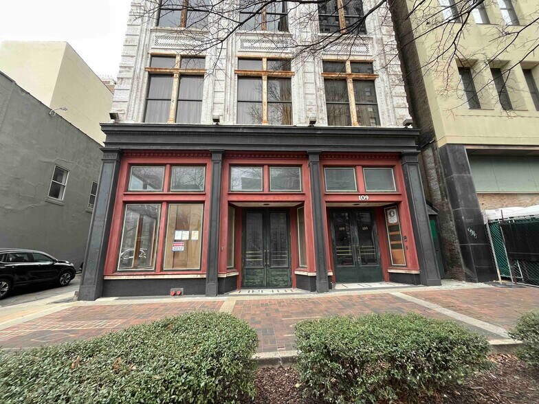 More Photos Of 109 20th St N, Birmingham Office For Sale