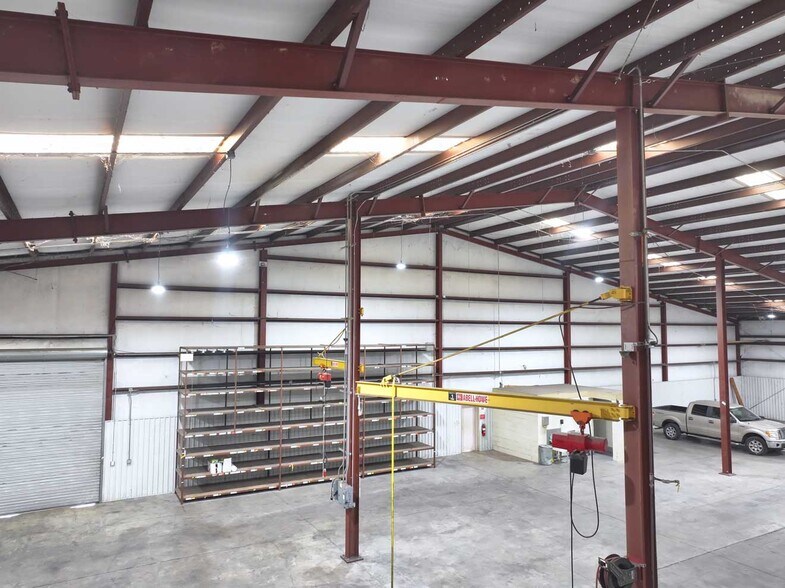 More Photos Of 11763 N Us-319, Thomasville Manufacturing For Sale