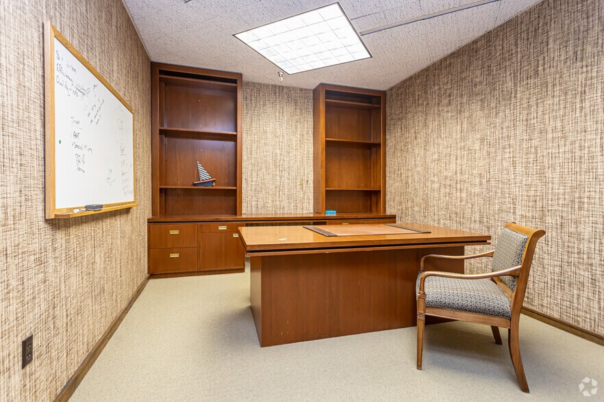 More Photos Of 3455 Hwy 80 W, Jackson Light Distribution For Sale