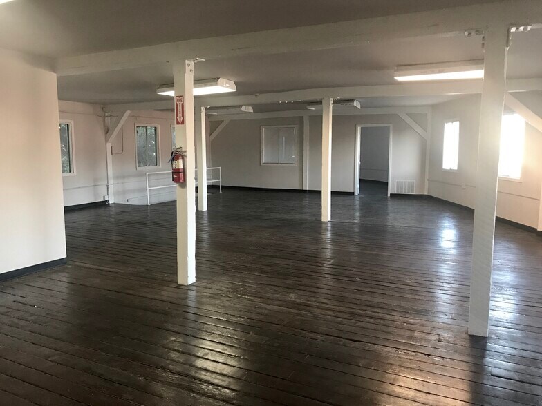 More Photos Of 3312 E Pico Blvd, Los Angeles Warehouse For Sale