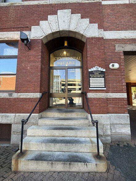 More Photos Of 5 Warren St, Concord Storefront Retail Office For Lease
