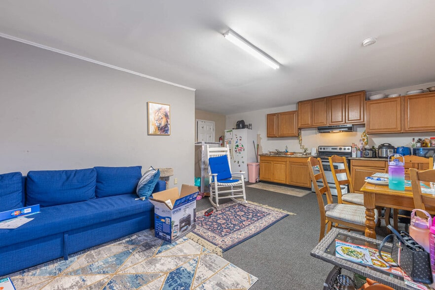 More Photos Of 5174 Hamilton Middletown Rd, Hamilton Light Distribution For Sale