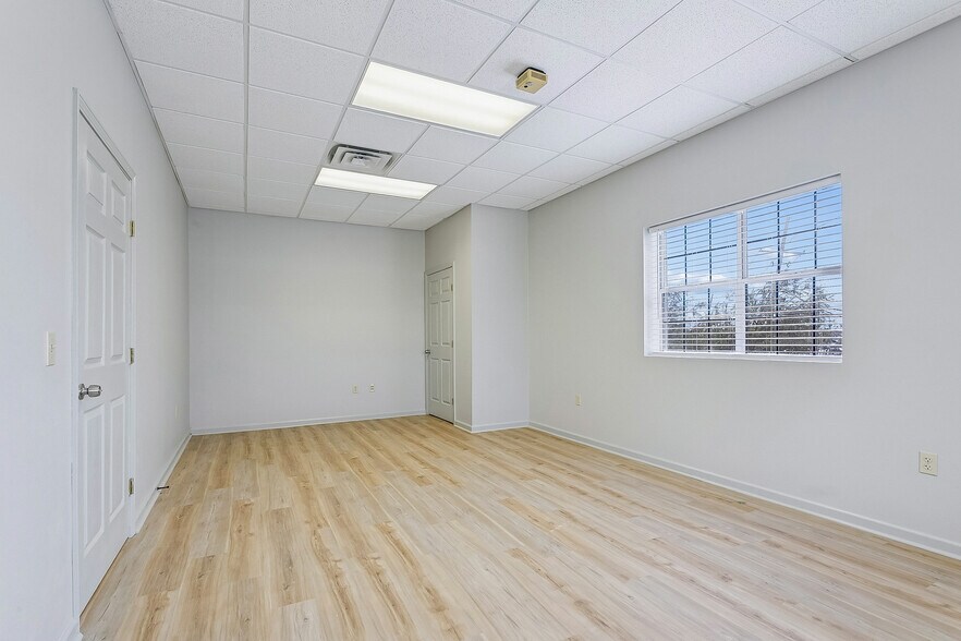 More Photos Of 1616 L And A Rd, Metairie Office For Lease