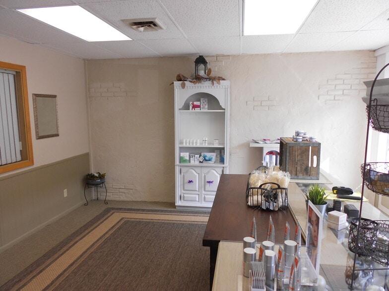 More Photos Of 15 W Marshall St, Rice Lake Apartments For Lease