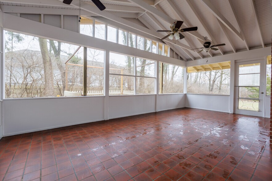 More Photos Of 4577 Olentangy River Rd, Columbus Apartments For Sale