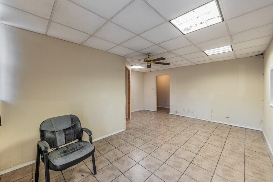 More Photos Of 1006 West Ave, San Antonio Freestanding For Sale