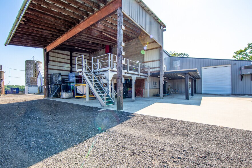 More Photos Of 27058 Mount Pleasant Rd, Columbus Winery Vineyard For Sale