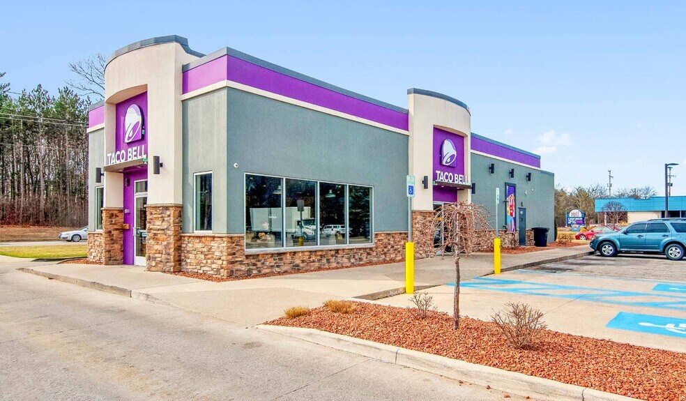 Primary Photo Of 2038 N Saginaw Rd, Midland Fast Food For Sale