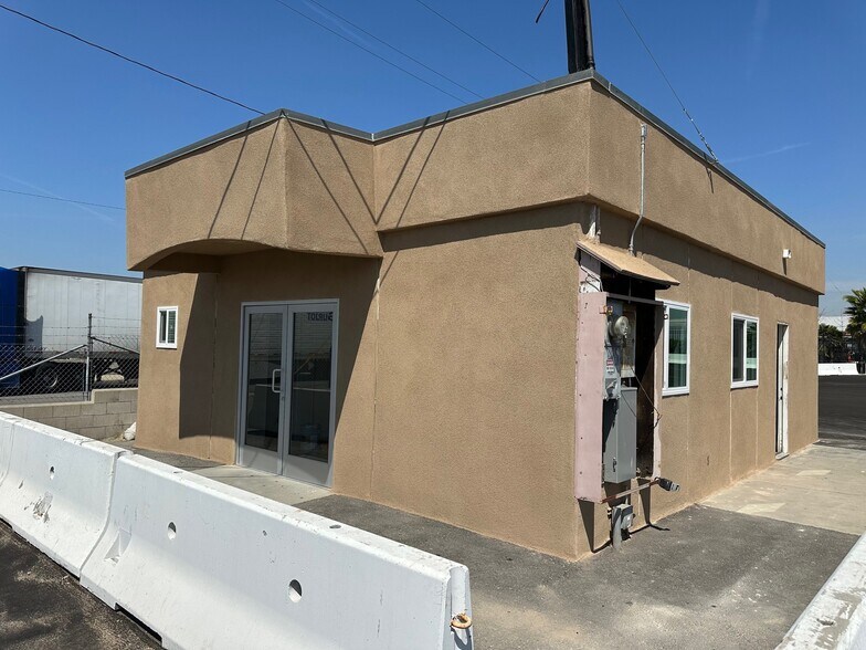 More Photos Of 2920 Ross St, Vernon Land For Lease