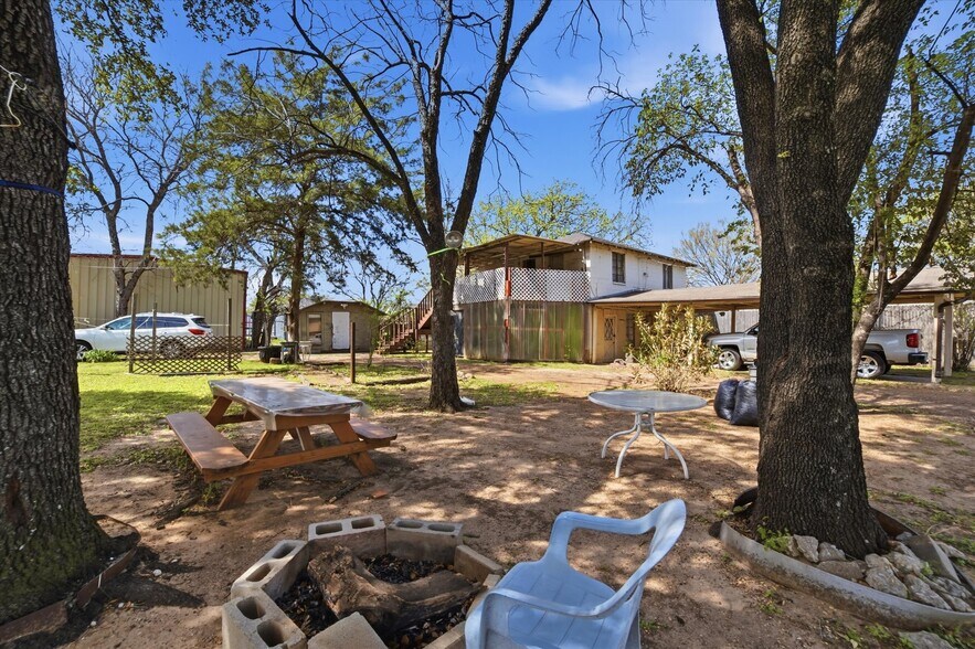 More Photos Of 307 N Britain Rd, Irving Land For Sale