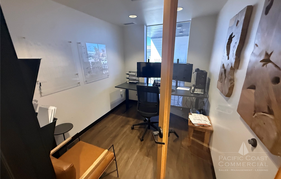 More Photos Of 535 Broadway, El Cajon Office For Sale