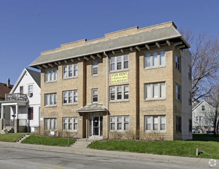 Primary Photo Of 2767 N Holton St, Milwaukee Apartments For Sale