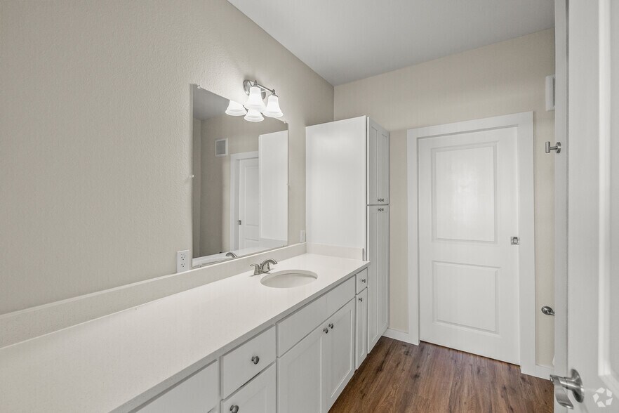 More Photos Of 7149 Trail Lake Dr, Fort Worth Apartments For Sale